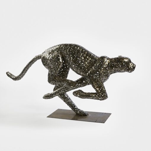 Skulptur Leopard - mit Podest - aus Stahlmuttern