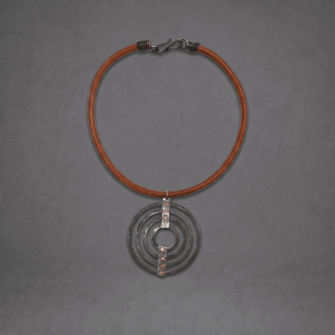 Mulberry Mongoose - Konzentrische Schlingenkreis-Halskette