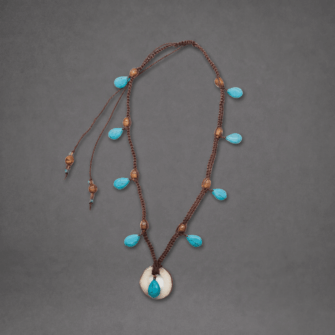 Mulberry Mongoose Halskette aus pflanzlichem Elfenbein, äthiopischem Kupfer und türkisfarbenen Schlingen