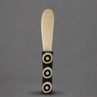 Alternative view of Buttermesser aus Knochen mit Batik-Design