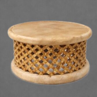 Bamileki Couchtisch aus Kola-Holz (Kamerun) - Large