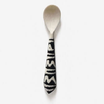 Joghurt- und Eierlöffel aus Knochen mit Batik-Design 9 17