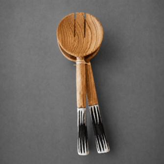 Olivenholz-Salatbesteck mit Griffen im Zickzack-Batik-Design