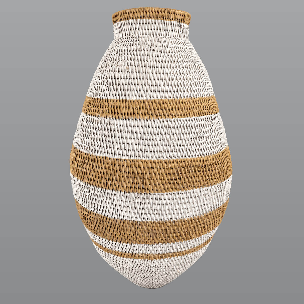 Buhero Korb Bemalt – Weiß & Naturfarben – 59 × 107 cm – Simbabwe 1 Buhero Korb Bemalt – Weiß & Naturfarben – 59 × 107 cm – Simbabwe